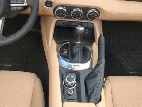 Certified 2024 MAZDA MX-5 Miata Grand Touring w/ Weather Package image 18