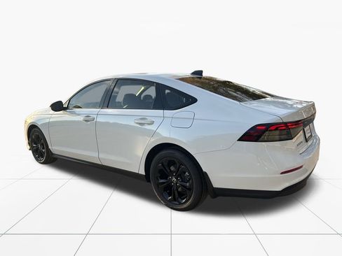 New 2025 Honda Accord SE image 6