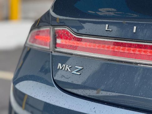 Used 2019 Lincoln MKZ Reserve w/ Reserve Plus Package image 10