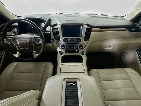 Used 2019 GMC Yukon Denali w/ Denali Ultimate Package image 17