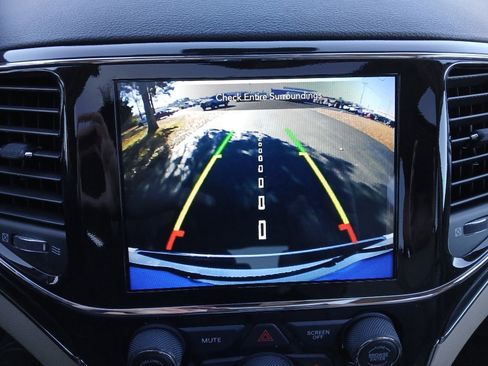 Certified 2022 Jeep Grand Cherokee Limited w/ Trailer Tow Group IV image 42