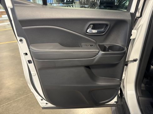 New 2025 Honda Ridgeline RTL image 22