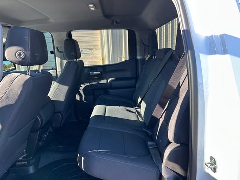 Used 2022 Chevrolet Silverado 1500 LT AWD/4WD image 25