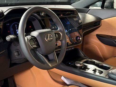 Certified 2025 Lexus RZ 450e image 29