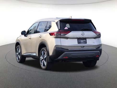 Used 2021 Nissan Rogue SL FWD image 7