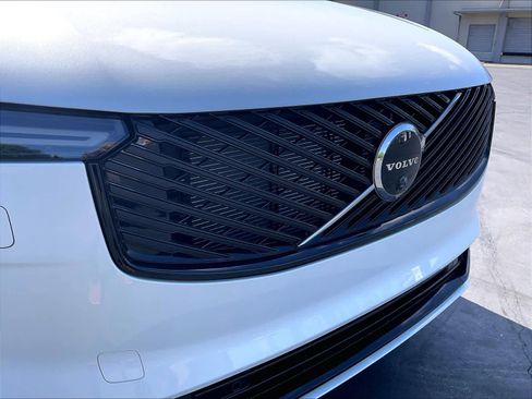 New 2026 Volvo XC90 T8 Ultra w/ Lounge Package AWD/4WD image 34