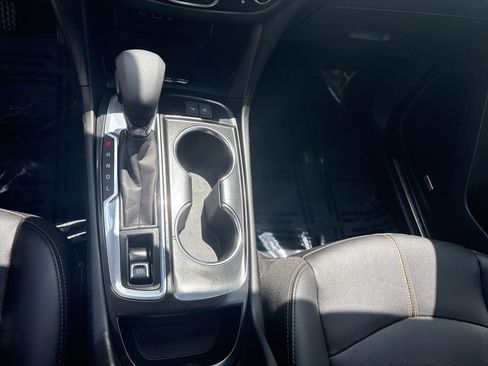 Used 2022 Chevrolet Equinox Premier AWD/4WD image 24