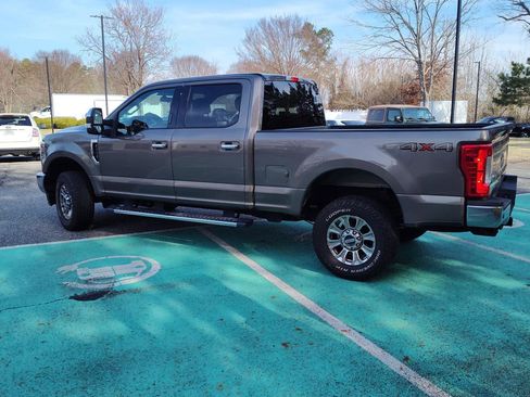 Used 2019 Ford F250 XLT w/ XLT Premium Package image 7