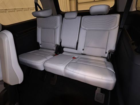 New 2026 Ford Expedition Max Platinum w/ Platinum Ultimate Package AWD/4WD image 17