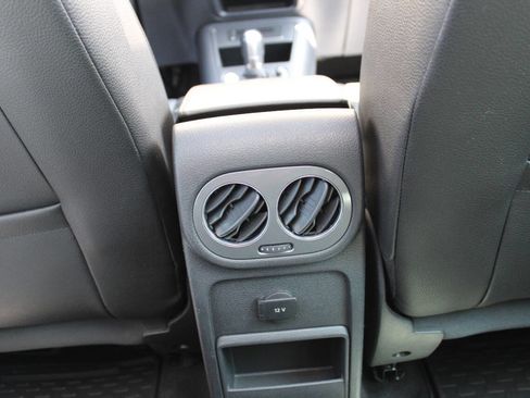 Used 2014 Volkswagen Tiguan SEL image 20