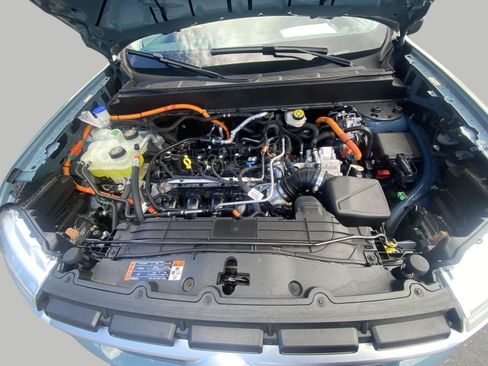Certified 2022 Ford Maverick Lariat w/ Lariat Luxury Package FWD image 7