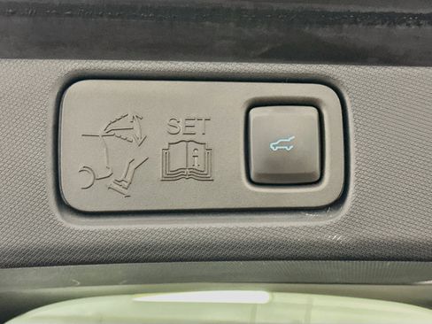 Used 2021 Ford Mustang Mach-E Premium AWD/4WD image 32