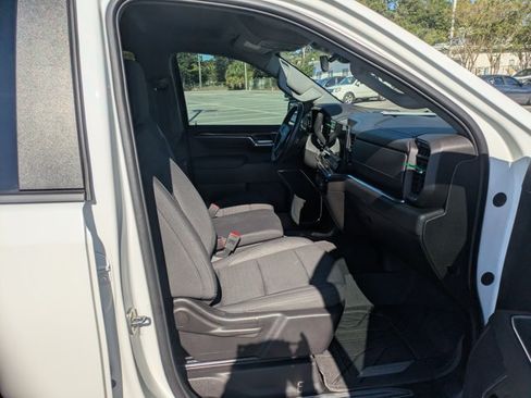 Used 2024 Chevrolet Silverado 1500 LT RWD image 18