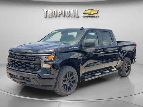 New 2026 Chevrolet Silverado 1500 Custom RWD image 1