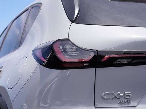 New 2026 MAZDA CX-5 Preferred AWD/4WD image 9