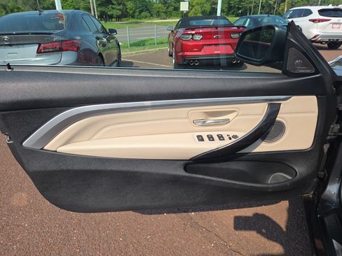 Used 2016 BMW 435i xDrive Convertible AWD/4WD image 18