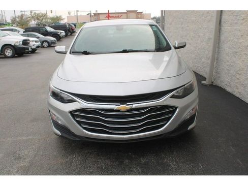 Used 2022 Chevrolet Malibu LT image 11