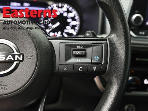 Used 2023 Nissan Rogue SV AWD/4WD image 15