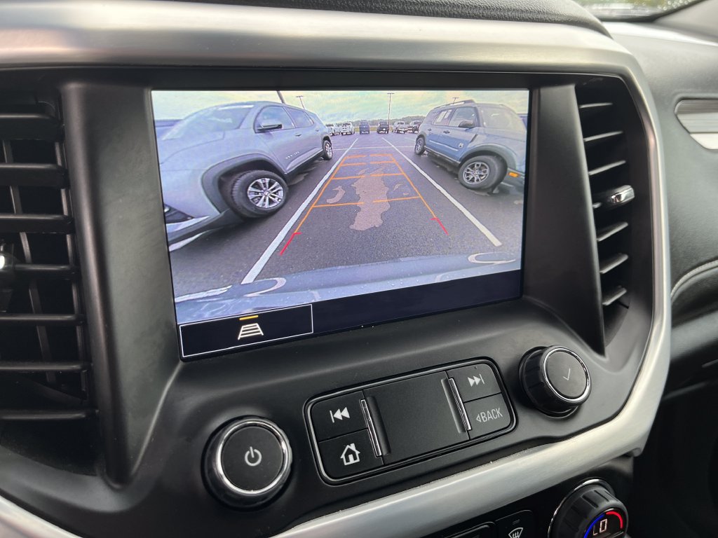 Used 2023 GMC Acadia SLT AWD/4WD image 19