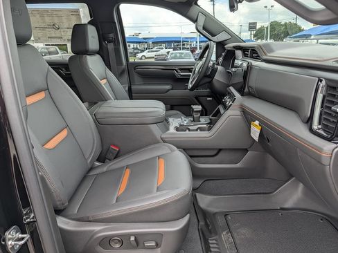 New 2026 GMC Sierra 1500 AT4 w/ AT4 Premium Package AWD/4WD image 32