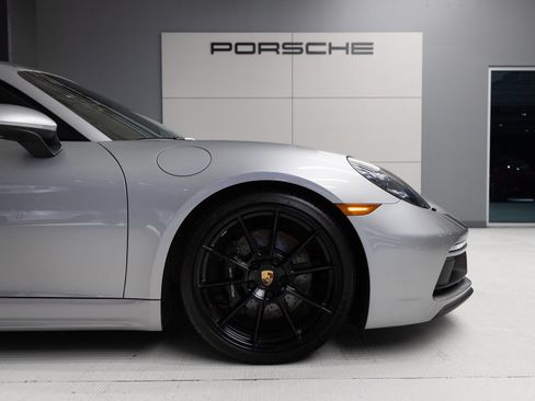 Certified 2022 Porsche 718 Cayman GTS RWD image 11