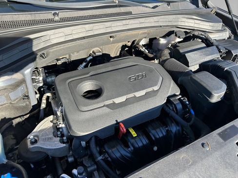 Used 2019 Hyundai Santa Fe SEL AWD/4WD image 9