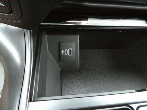 New 2026 Ford F150 Lariat w/ Equipment Group 501A Mid AWD/4WD image 28