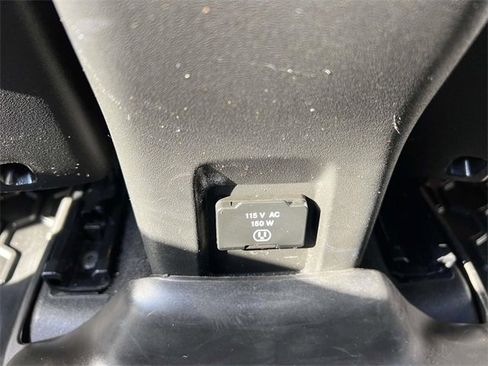 Used 2016 Jeep Renegade Trailhawk w/ Premium Trailhawk Package image 13