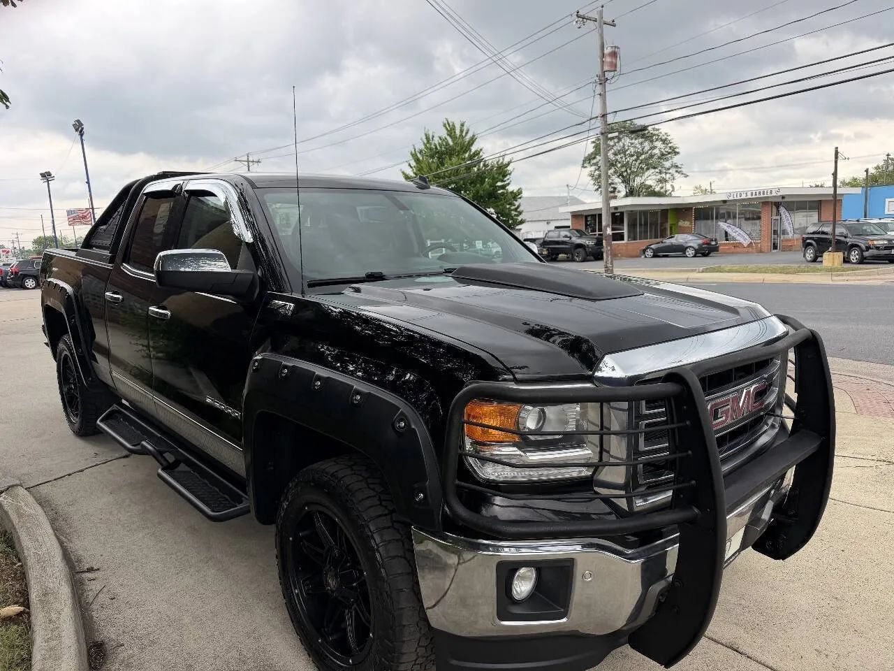 Used 2014 GMC Sierra 1500 SLT w/ SLT Preferred Package AWD/4WD image 6