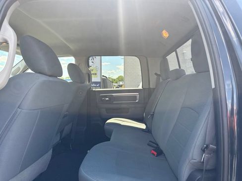 Used 2019 RAM 1500 Classic SLT AWD/4WD image 8