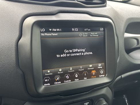Certified 2022 Jeep Renegade Latitude w/ Convenience Group AWD/4WD image 20