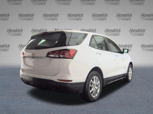 Used 2024 Chevrolet Equinox LS w/ Driver Confidence II Package FWD image 38
