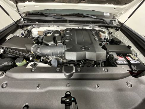 Used 2022 Toyota 4Runner Limited image 28