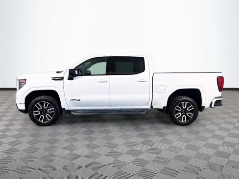 Used 2023 GMC Sierra 1500 AT4 w/ AT4 Premium Package AWD/4WD image 4