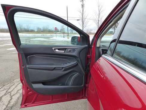 Used 2023 Ford Edge Titanium w/ Equipment Group 301A image 17