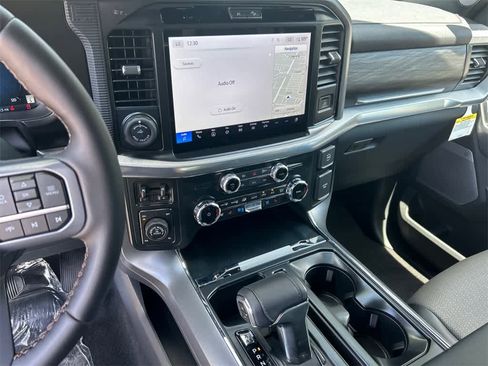 New 2025 Ford F150 Lariat w/ Equipment Group 502A High image 27