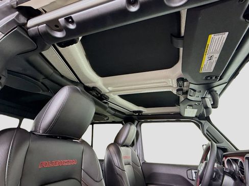 Used 2023 Jeep Gladiator Rubicon w/ LED Lighting Group image 19