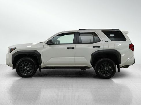 Used 2025 Toyota 4Runner SR5 image 2