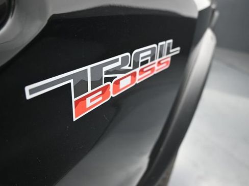 Used 2024 Chevrolet Colorado Trail Boss w/ Advanced Trailering Package AWD/4WD image 10