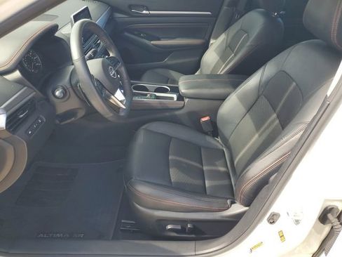 Used 2023 Nissan Altima 2.5 SR FWD image 6