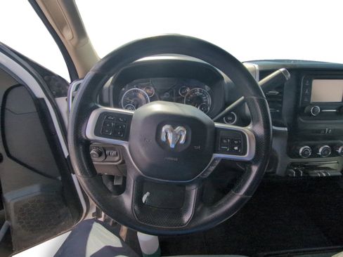 Used 2019 RAM 2500 Big Horn AWD/4WD image 13
