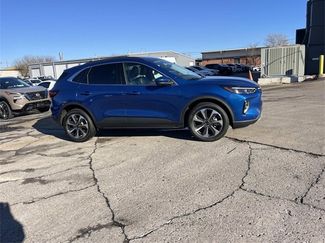 Used 2023 Ford Escape Platinum w/ Premium Technology Package video 2