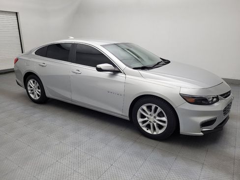 Used 2018 Chevrolet Malibu LT FWD image 11