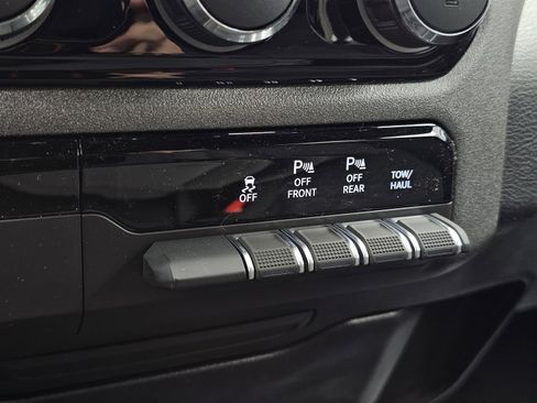 New 2026 RAM 1500 Express image 13