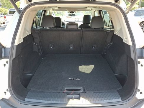 Certified 2023 Nissan Rogue SV w/ SV Premium B Package AWD/4WD image 30