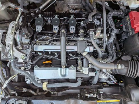 Used 2025 Nissan Versa SV FWD image 14