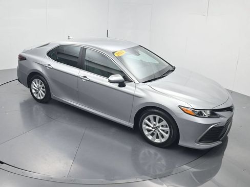 Used 2024 Toyota Camry LE AWD/4WD image 51