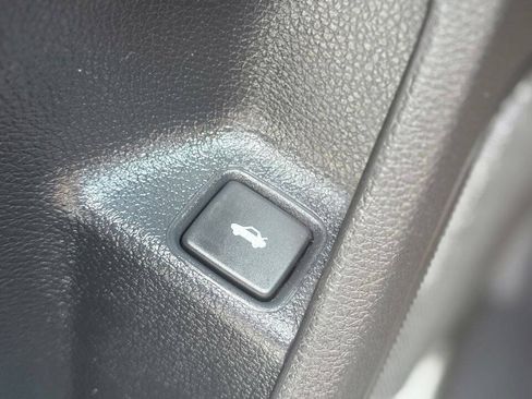 Used 2017 Honda Civic EX-L image 21