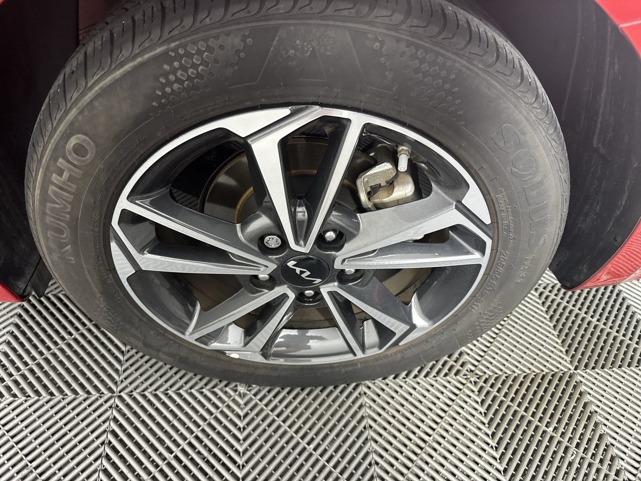 Certified 2023 Kia Forte LXS w/ LXS Technology Package FWD image 21
