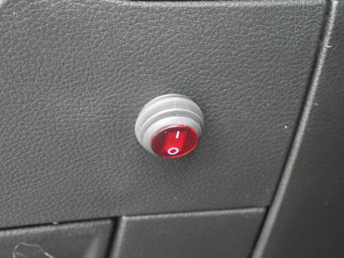 Used 2024 RAM 3500 Big Horn w/ Towing Technology Group AWD/4WD image 6